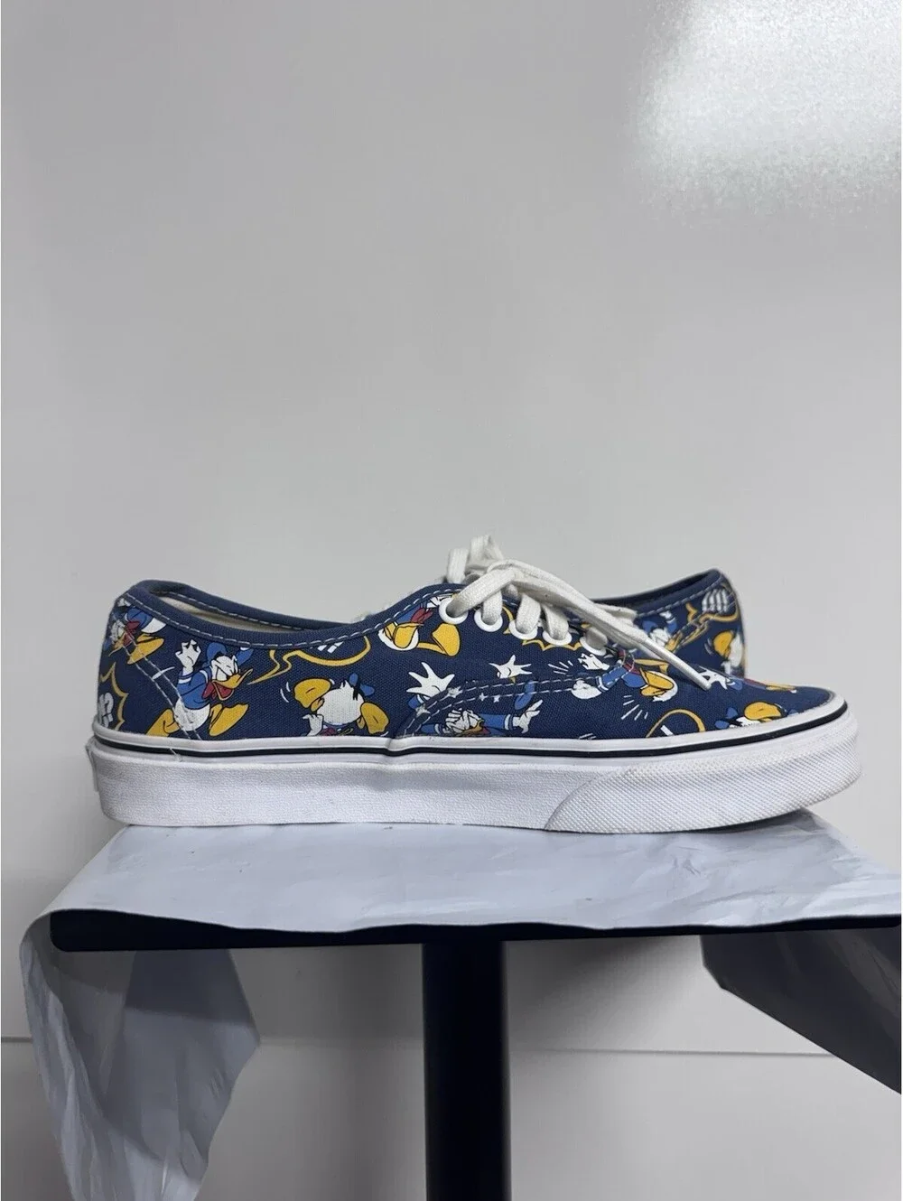 Vans Disney Donald Duck Authentic Sneakers Blue Canvas Shoes Men 7 Women 8.5